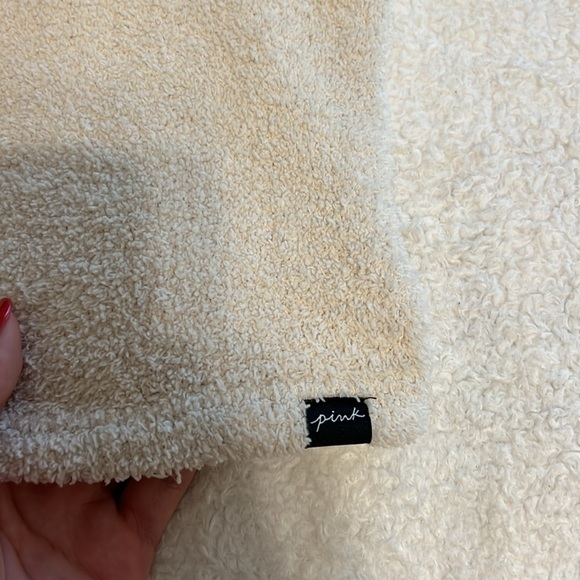 PINK Victoria Secret intimates and sleepwear/ fuzzy teddy top - Picture 4 of 4